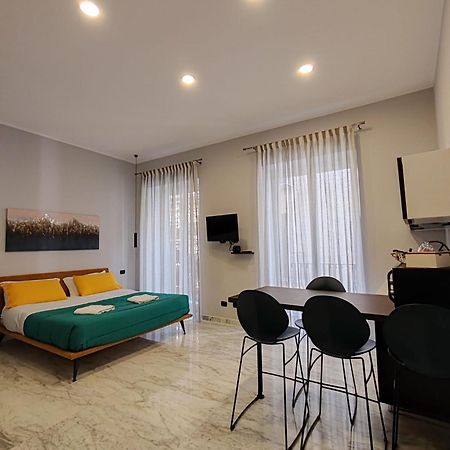 Lily Apartments Palermo Bagian luar foto
