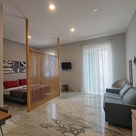 Lily Apartments Palermo Bagian luar foto