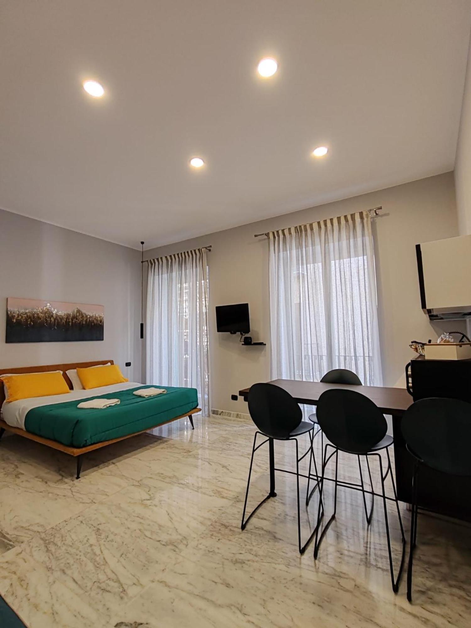 Lily Apartments Palermo Bagian luar foto